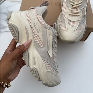 Steve Madden Nude Sneakers 9.5